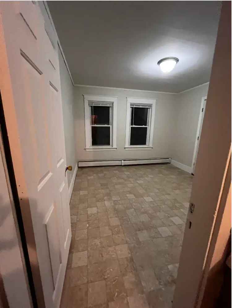 Rent Apartment Unit in ME with Spacious Layout and Backyard