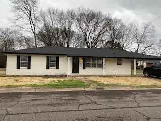 House For Sale in 401, Walnut Street, Clarksville, Arkansas