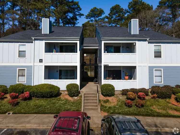 Rent Spacious Apartments in Lilburn GA with Pet Friendly Policies