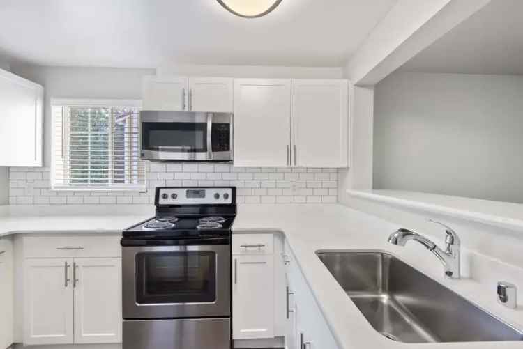 Rent Apartments in Kirkland WA with Modern Comforts and Nature Views