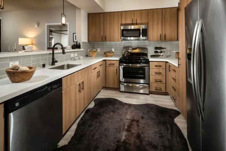 Rent Luxury Apartments in Pasadena with Gourmet Kitchens and Pool