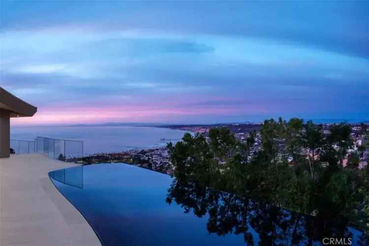 Buy House in La Jolla with Panoramic Ocean Views and Luxurious Features