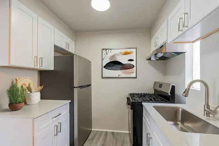 Rent Apartments at Pennytree in Mesa with Great Amenities