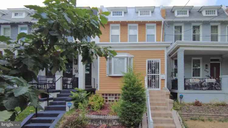 House For Sale in 811, Longfellow Street Northwest, Washington, District of Columbia