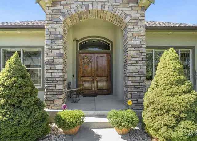 Buy Custom Home in Boise Meridian Eagle with In-Law Suite and Garden