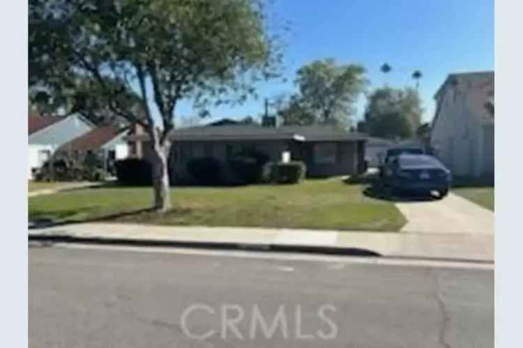 House For Sale in 6928, Yellowstone Drive, Riverside, California