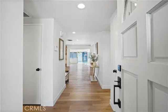 House For Sale in 6251, Buffalo Avenue, Los Angeles, California