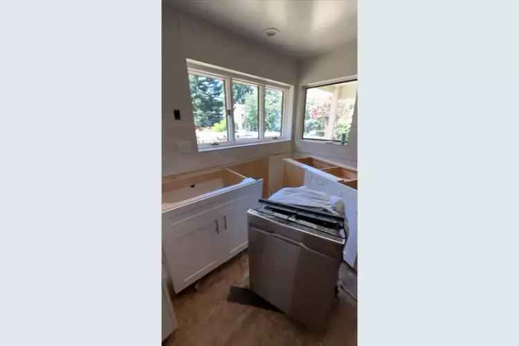 House For Sale in 239, Loma Alta Avenue, Los Gatos, California