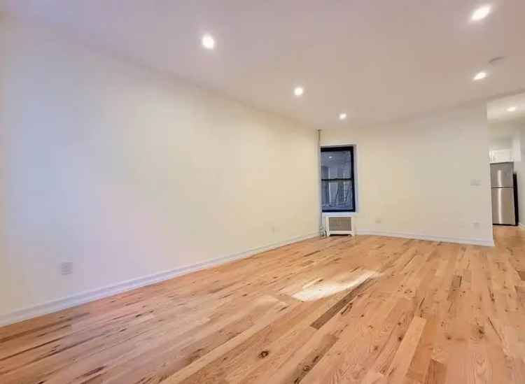 Rent spacious studio apartment in the East Village with pet friendly features