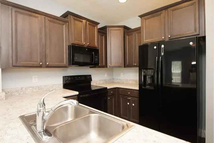 Buy Townhome in a Friendly Community with Modern Amenities