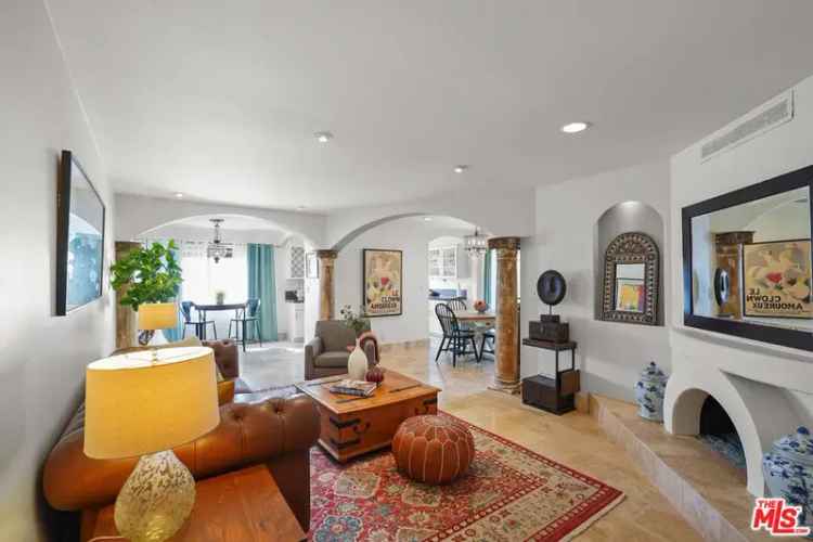 House For Sale in 2260, North Cahuenga Boulevard, Los Angeles, California