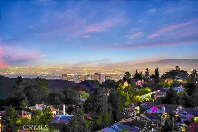 House For Sale in 14342, Mulholland Drive, Los Angeles, California