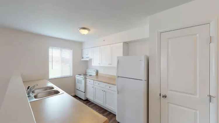 Rent Apartments in Gibsonia with 1 Bedroom and Storage Options