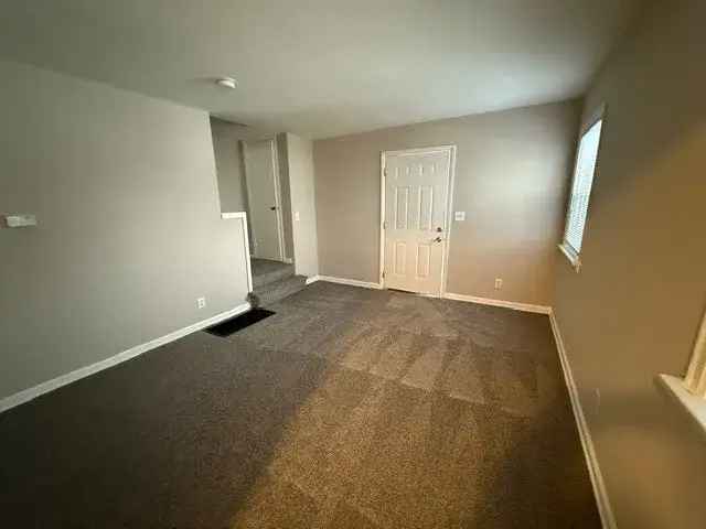 Rent Duplex in Columbus with 2 Bedrooms and Modern Features