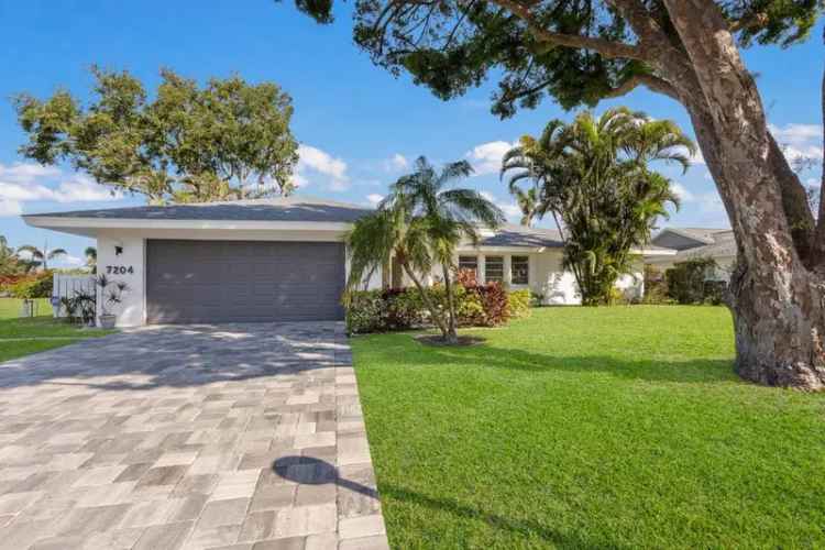 House For Sale in 7204, 18th Avenue West, Bradenton, Florida