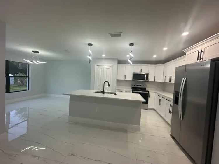 Rent a Brand New Modern Home with Beautiful Features