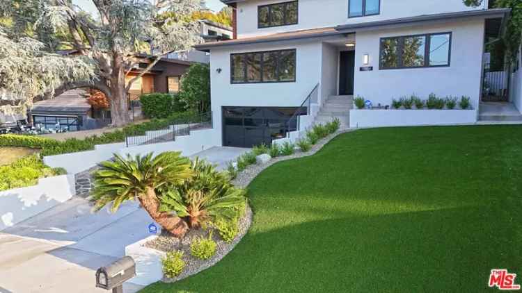 House For Sale in 15204, Valley Vista Boulevard, Los Angeles, California