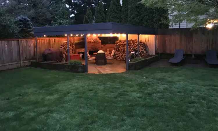 Rent Mid-Century Home in Quiet NE Portland with Big Backyard and Modern Updates