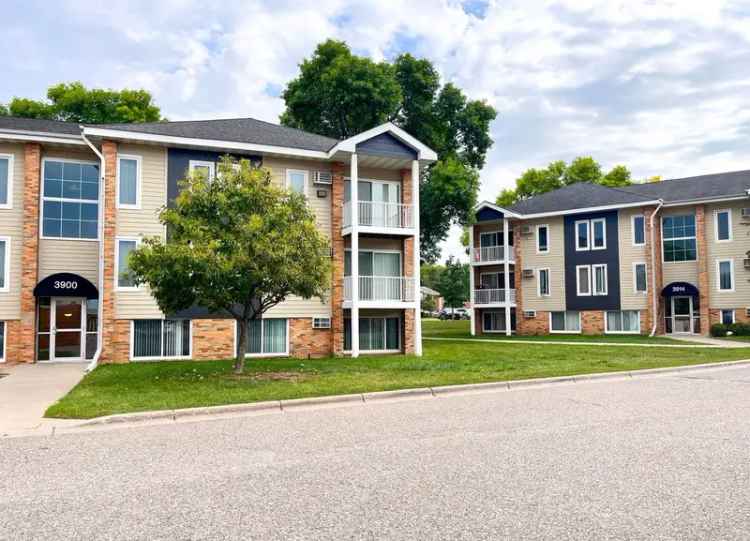 Rent Spacious Apartments with Scenic Views in Eagan