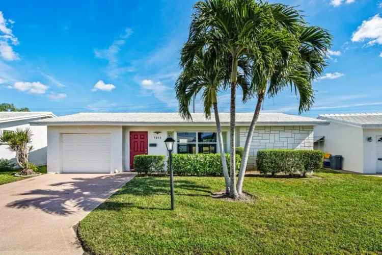 House For Sale in Boynton Beach, Florida