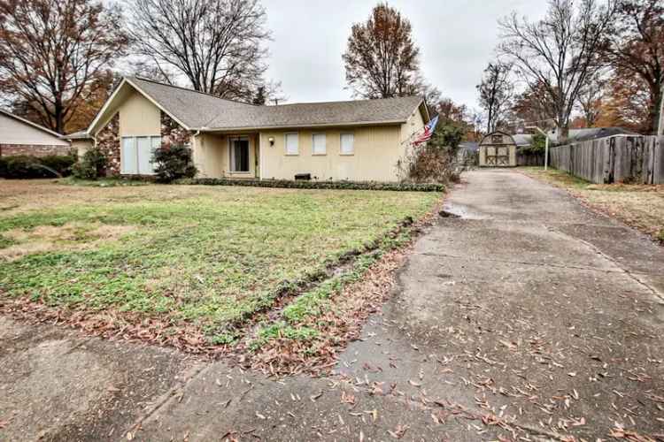 House For Sale in 907, Rosewood Drive, West Memphis, Arkansas