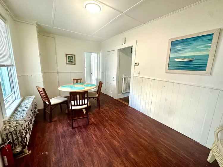 Rent Townhouse Apartment in Newport's Yachting Village with Yard and Patio