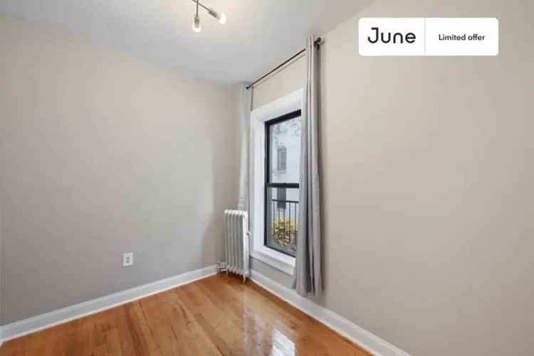 Rent Queen Bedroom in Prospect Heights with Flexible Lease Options