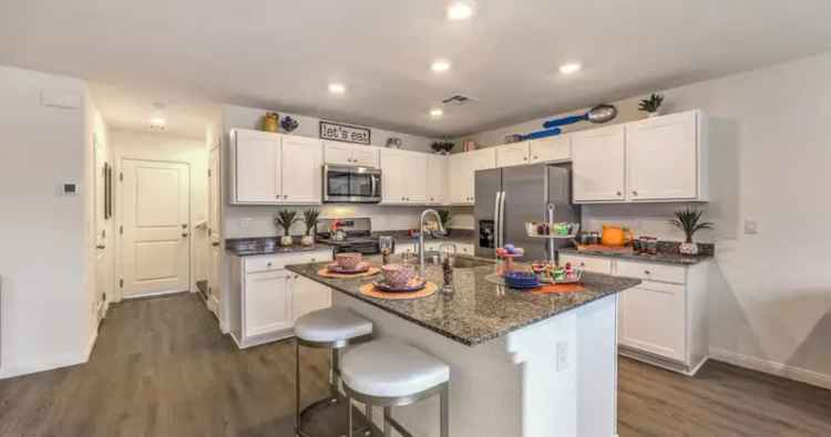 Rent Apartments in Las Vegas with Luxury Features and Convenience