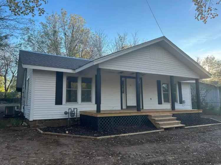 House For Sale in 13, East Main Street, Greenbrier, Arkansas