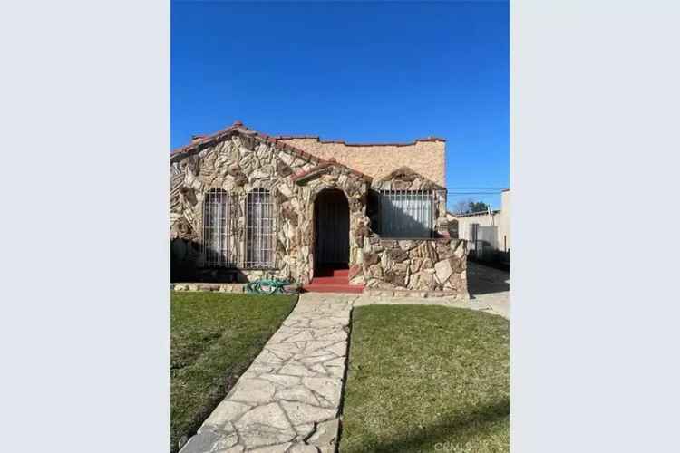 House For Sale in 745, West 106th Street, Los Angeles, California