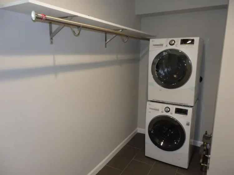 Rent Studio Condo Near Law and Engineering Schools with High-End Appliances