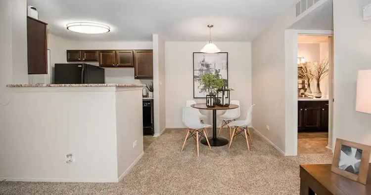 Rent Apartments in Lombard with Clubhouse and Fitness Center