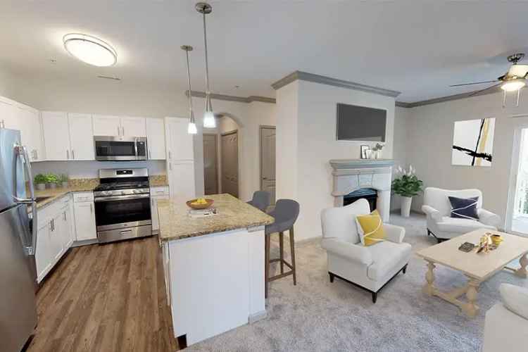 Rent Apartments in Highlands at Dearborn with Upgraded Interiors