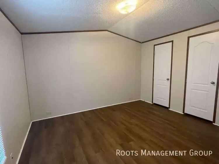 Rent Apartment Unit in Lakeside Landing Wichita with 3 Bedrooms