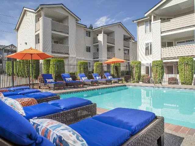 Rent Stylish Apartments Near Tacoma Mall and I-5 Freeway