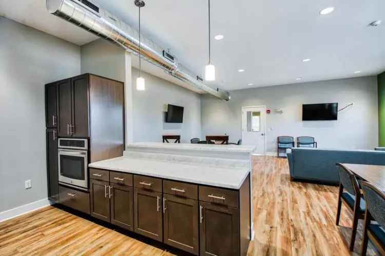 Rent Apartments in South Des Moines with Premium Amenities