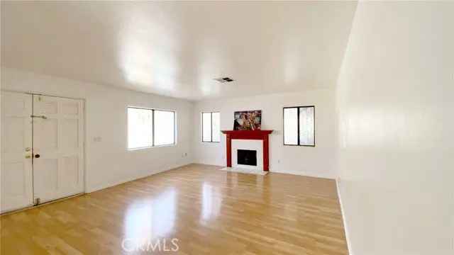 House For Sale in 3814, Bostwick Street, California