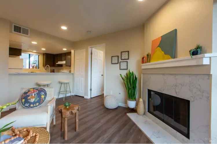 Rent Charming End Unit Apartment in Marin with Modern Features