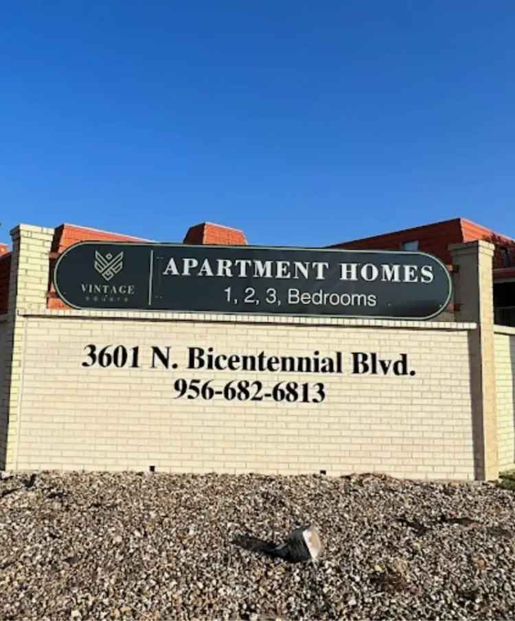 Rent Urban Apartments with Pool in McAllen Texas