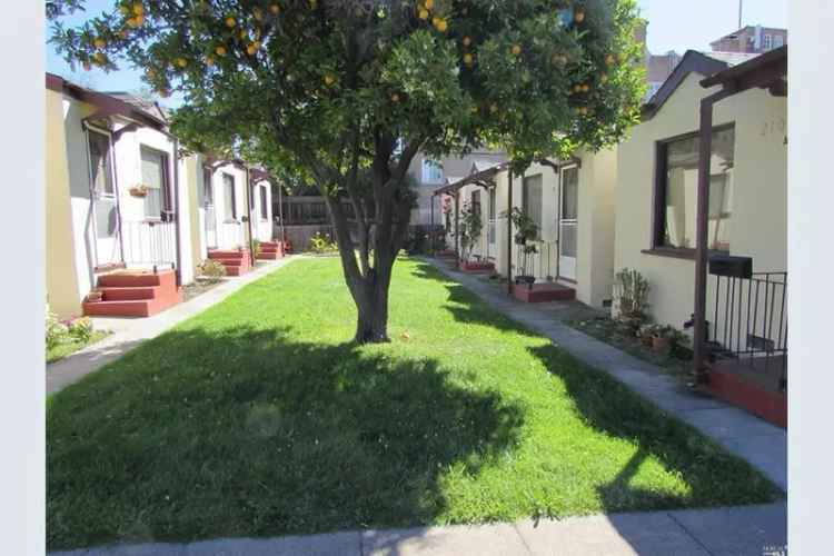 Buy Detached Cottages in Historic Petaluma with Unique Features