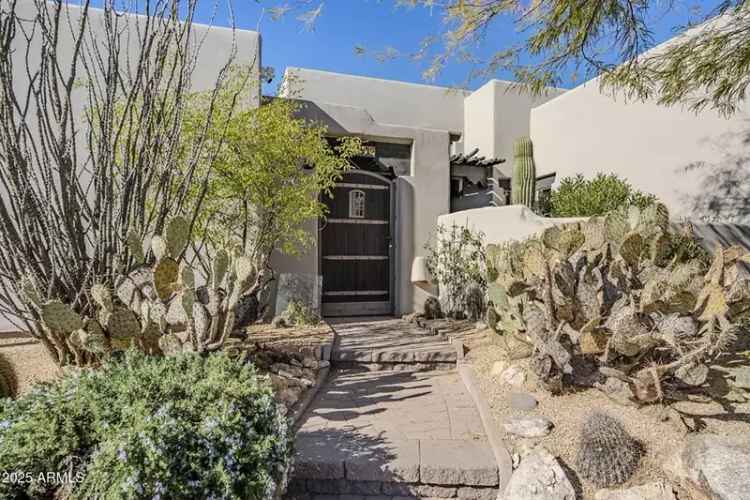 Luxury buy desert retreat property in Carefree with stunning views and amenities