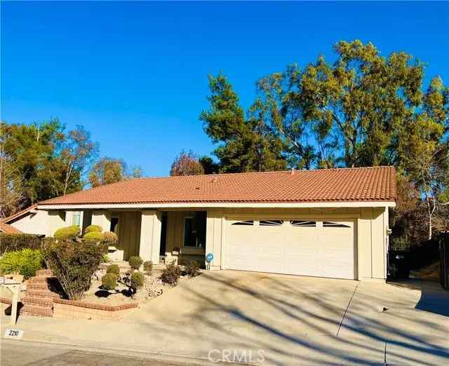 House For Sale in 2210, Fallen Drive, California