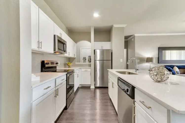 Rent Luxury Apartments in West Plano TX with Modern Amenities