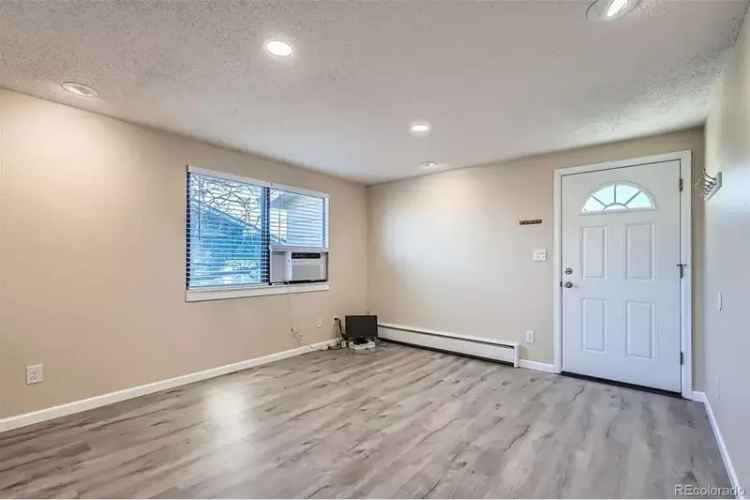 Rent Half Duplex 4 Bedrooms in Berkeley Gardens near Regis University