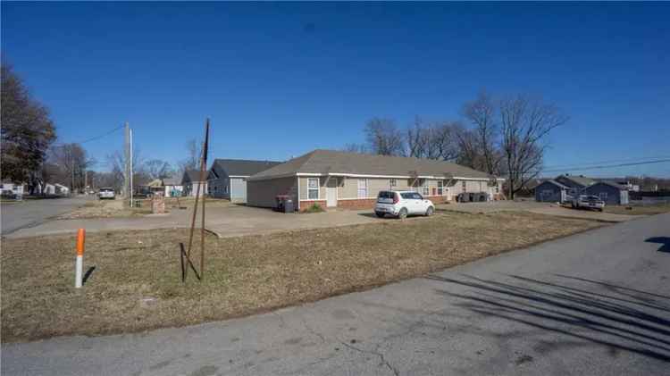 House For Sale in 1004, Oak Avenue, Springdale, Arkansas