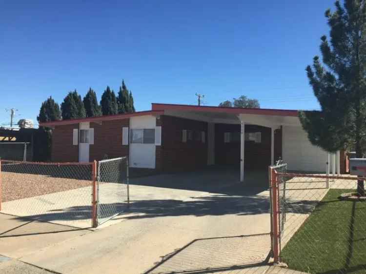 Rent Single Family Home Near Ft Bliss with Spacious Backyard and Amenities