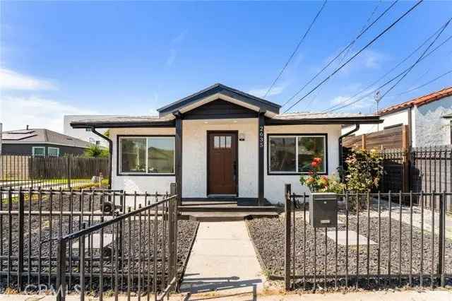 House For Sale in 2635, Carmona Avenue, Los Angeles, California