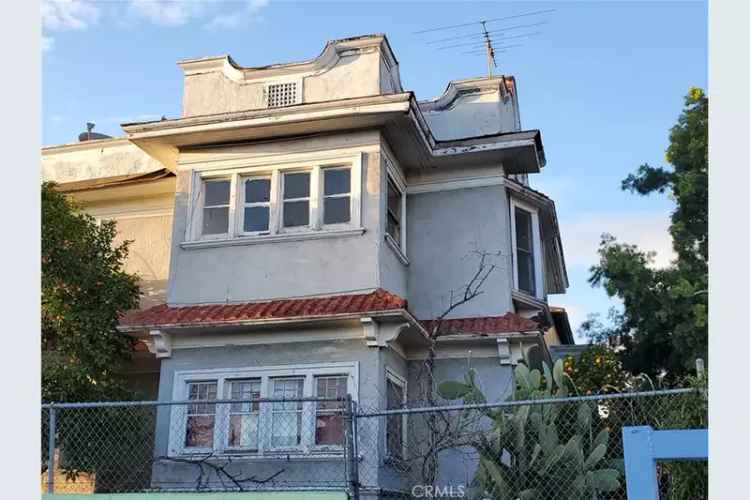 House For Sale in 1243, South Hoover Street, Los Angeles, California