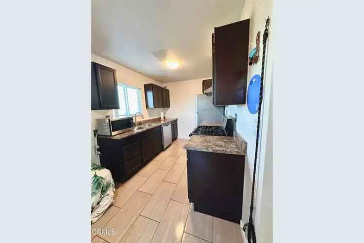 Buy Condo in South Oxnard with Modern Features and Great Potential