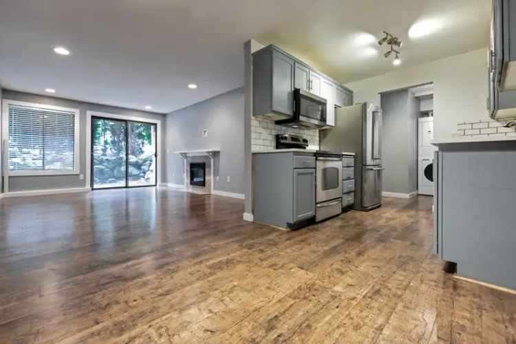 Rent Charming Condo Near Light Rail and I5 with Modern Amenities